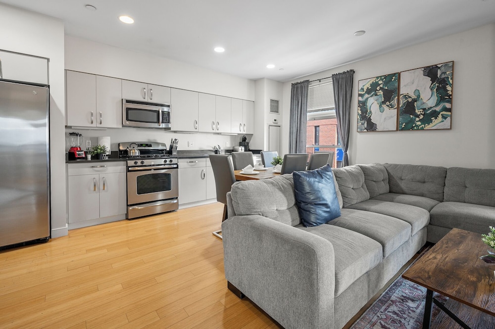 Furnished Apartment near BMC