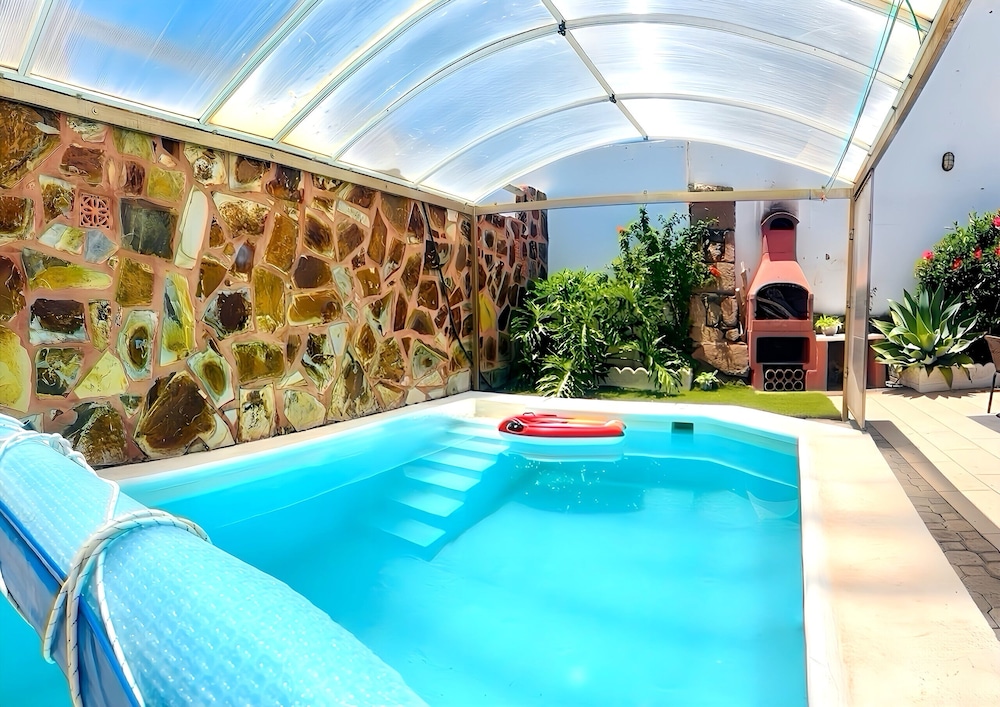 Villa Medinilla With Private Pool in Conil