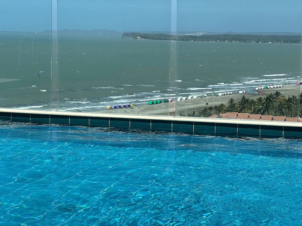 Sunno Beach Condominium - Playa Azul