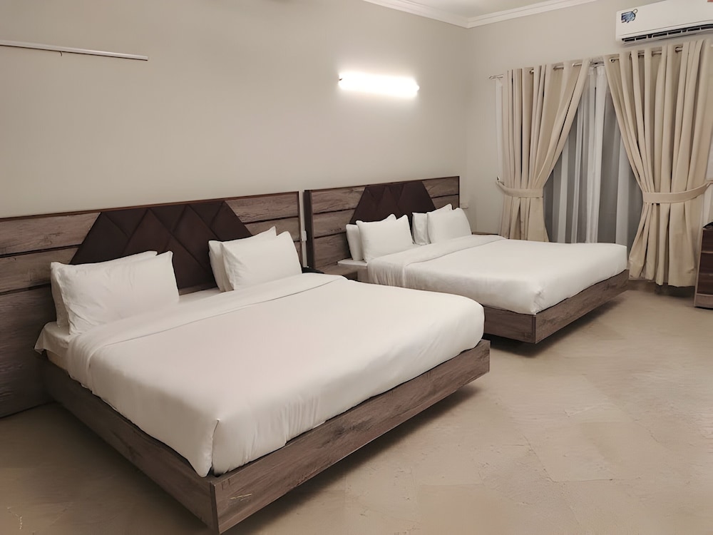 Imperial Lodges Family Guesthouse view 4