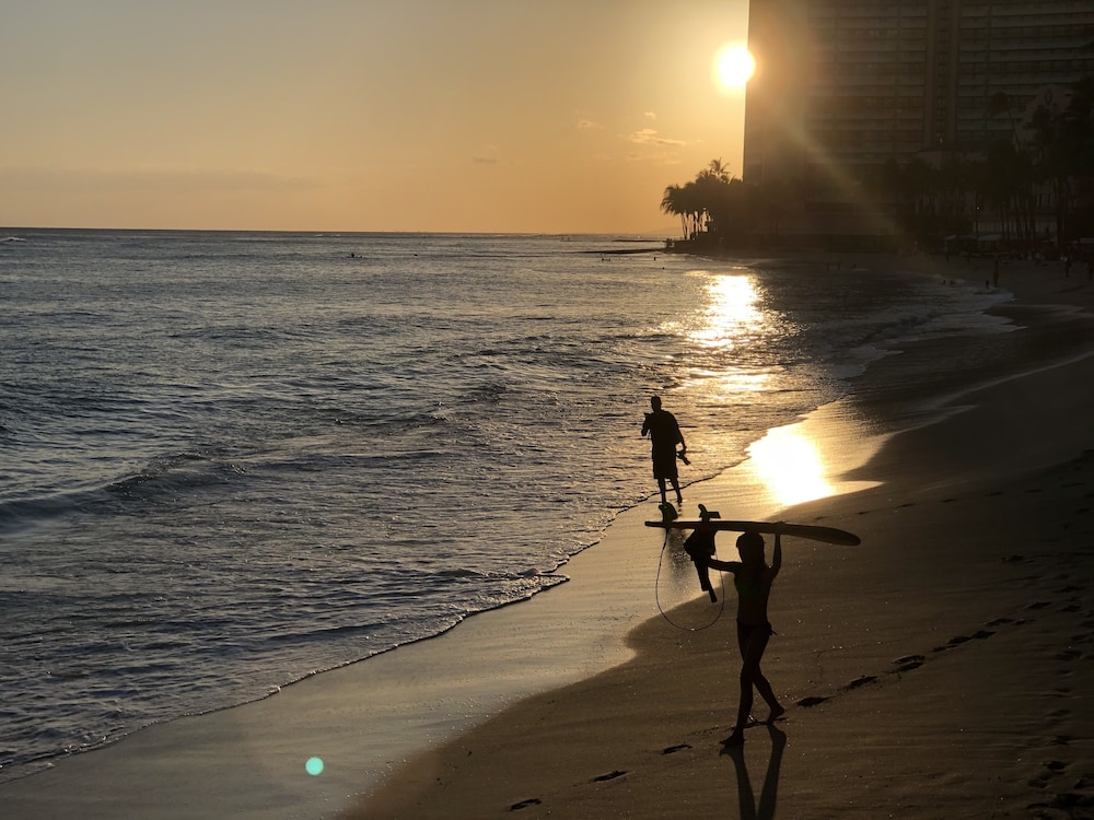 Tropical Studios at Marine Surf Waikiki