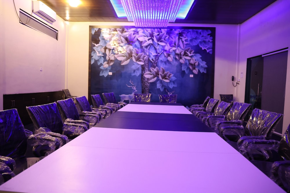 meeting & event spaces