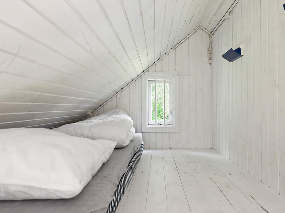 6 Person Holiday Park Home in Malling