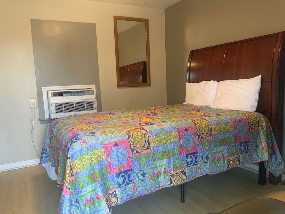 Red hill motel view 5