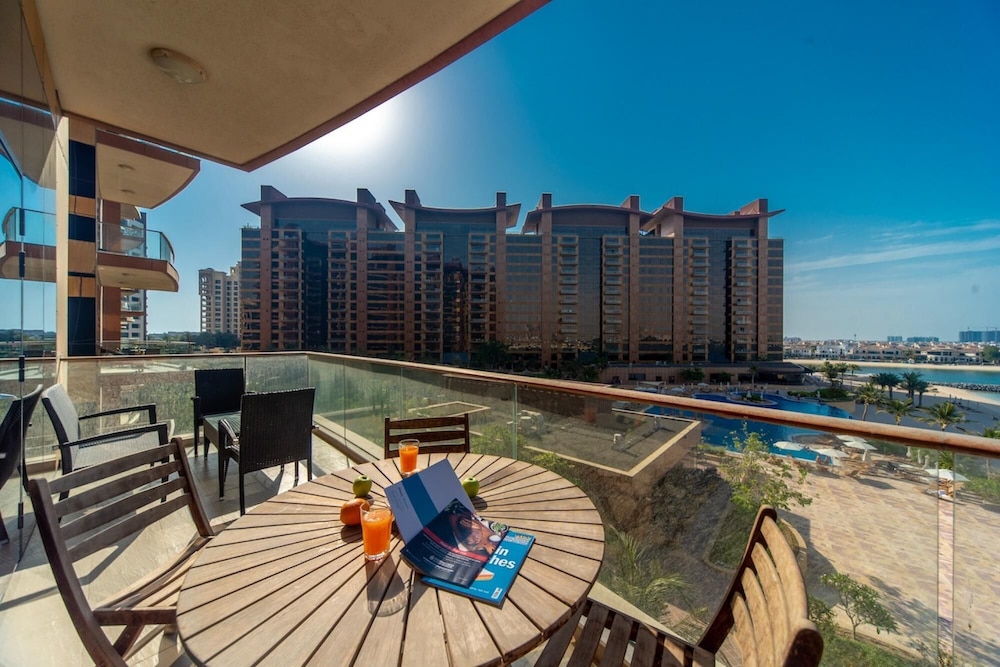 Pvt Beach Andaaz Residence