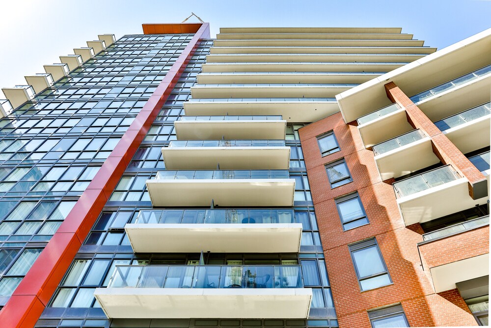 Modern Condo in Historic Fort York-0