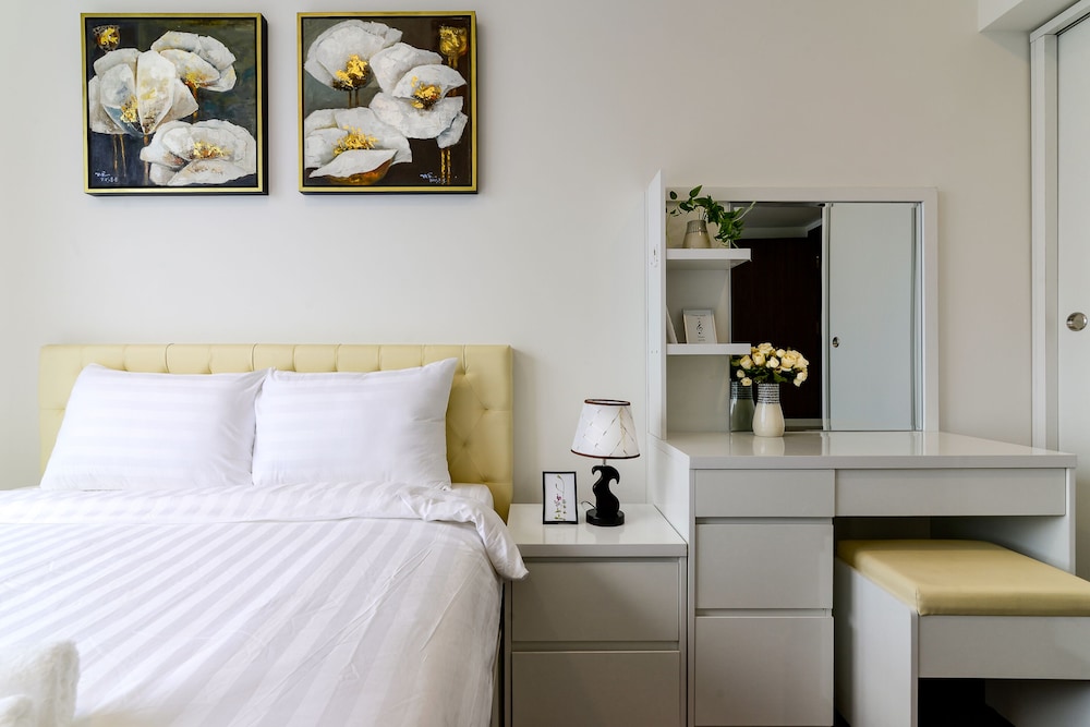 Riverside Residence - Saigon Royal