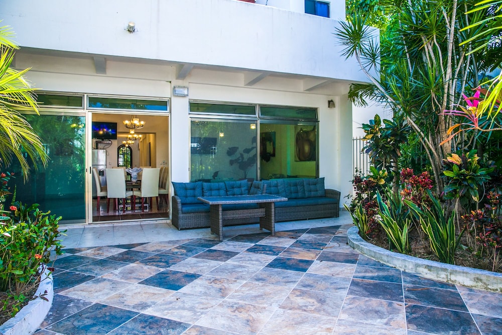 Villa Compound