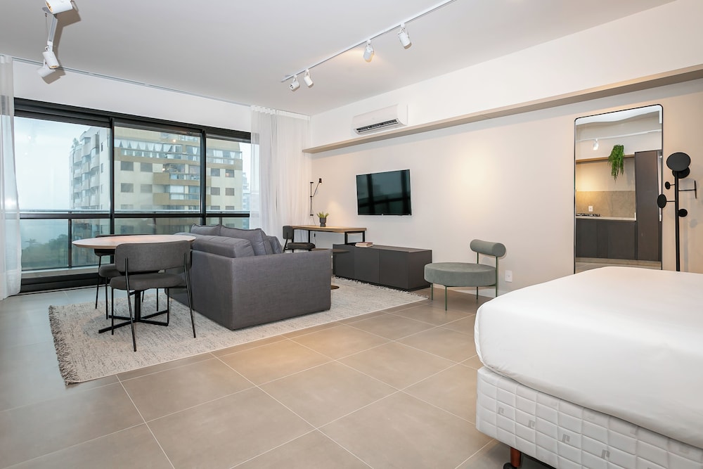 Studios Tower by Viva - Prédio com piscina e estacionamento no centro de Floripa