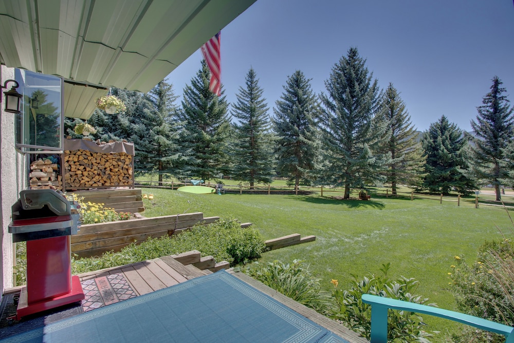 Renovated Avon Condo 5 Mins to Beaver Creek Resort - Property Image 1