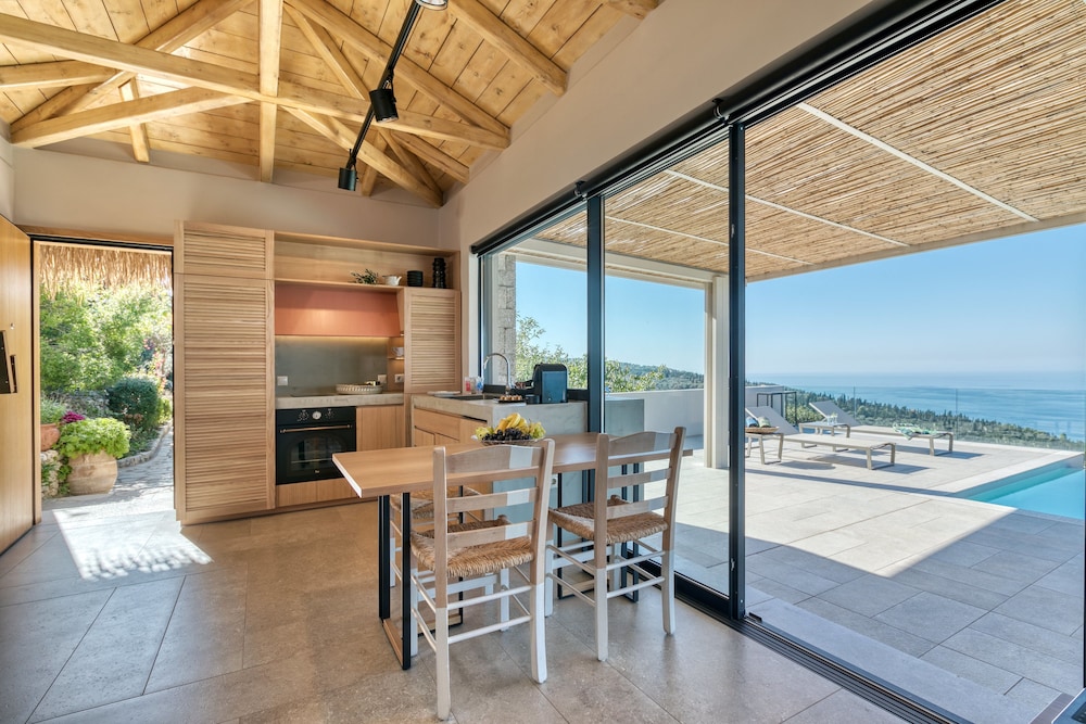 Art Blue Villas