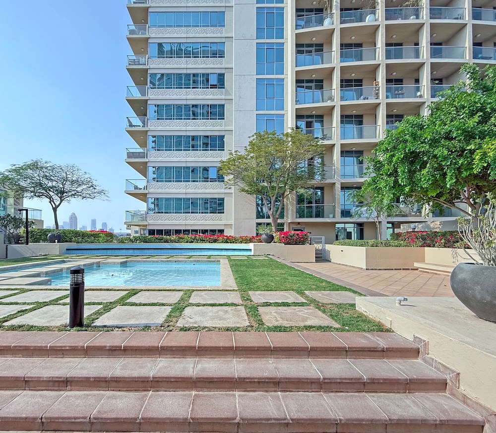 bnbme - Golf Tower - 2 BDR