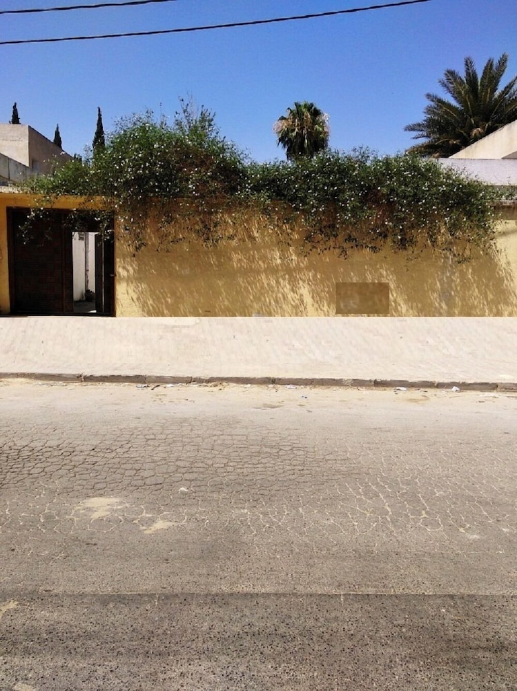 AliWali Room near Airport Tunis Carthage