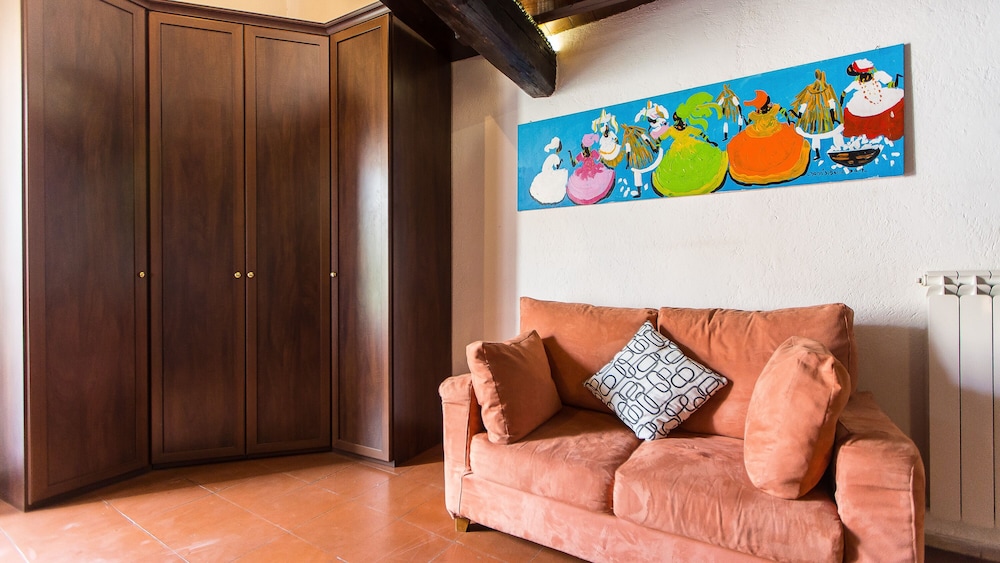 Rental in Rome Arco della Ciambella Penthouse