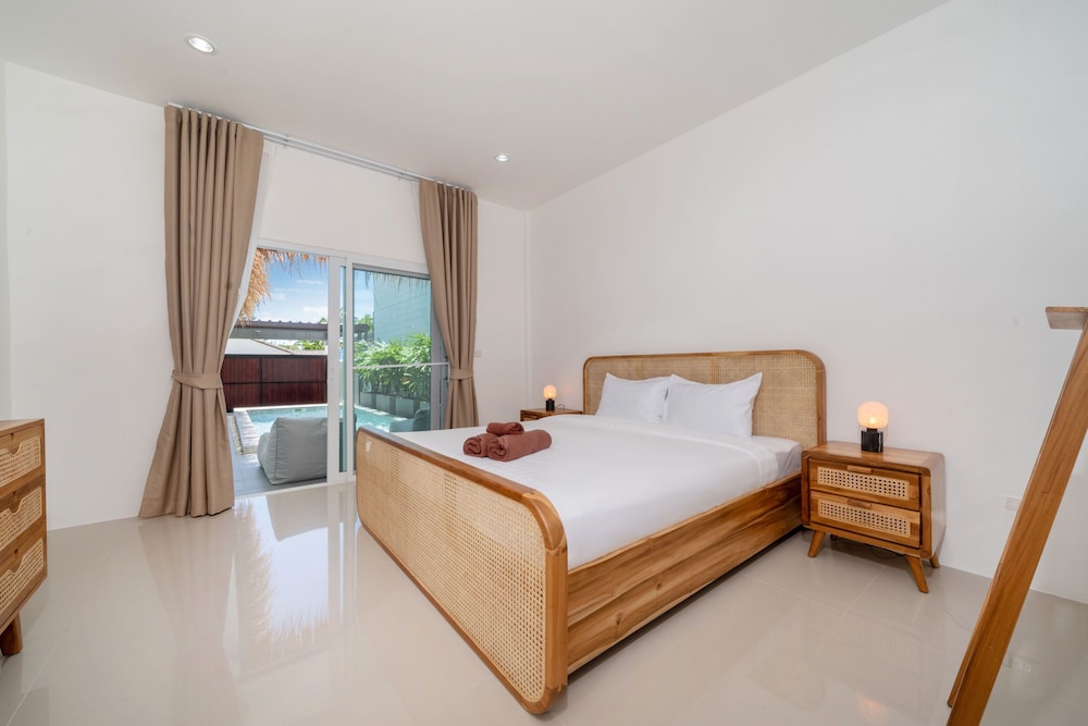 Balinese-Style 2BR Pool Villa Aemy
