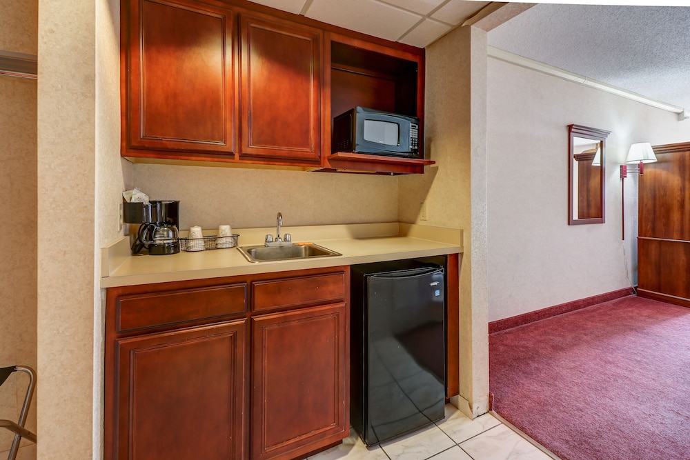 Ocean 1 Hotel and Suites
