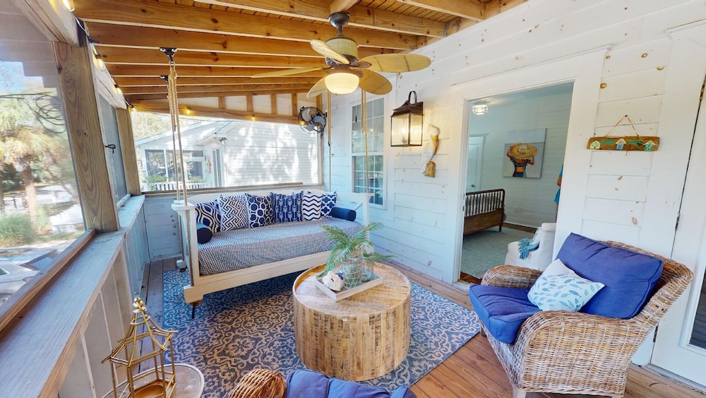 16 6th Avenue by Tybee Vacation Rentals