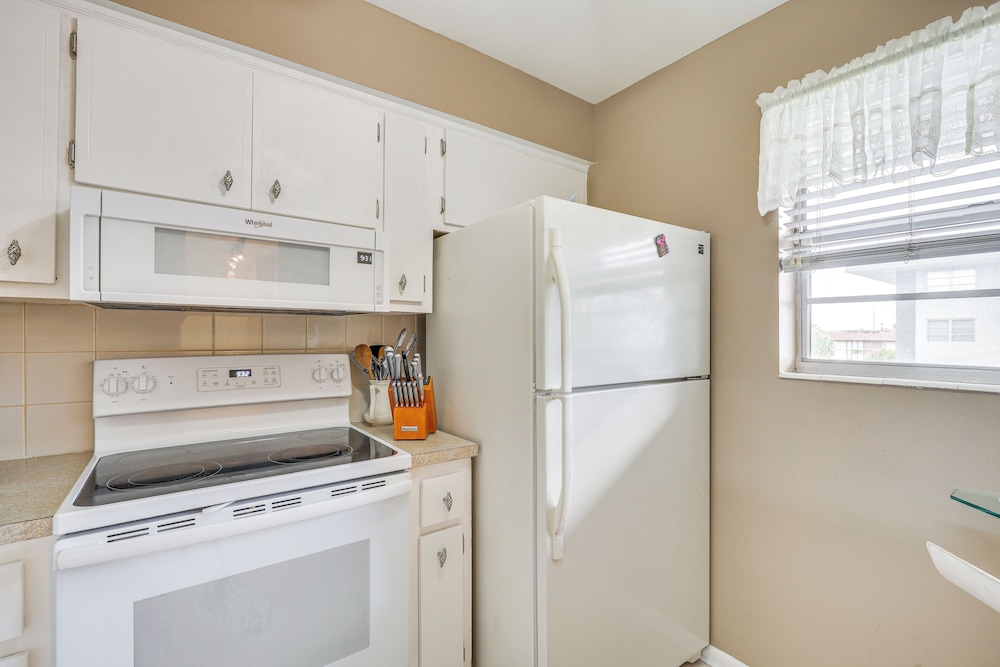 8 Mi to Dtwn Fort Lauderdale: Condo w/ Pool Access