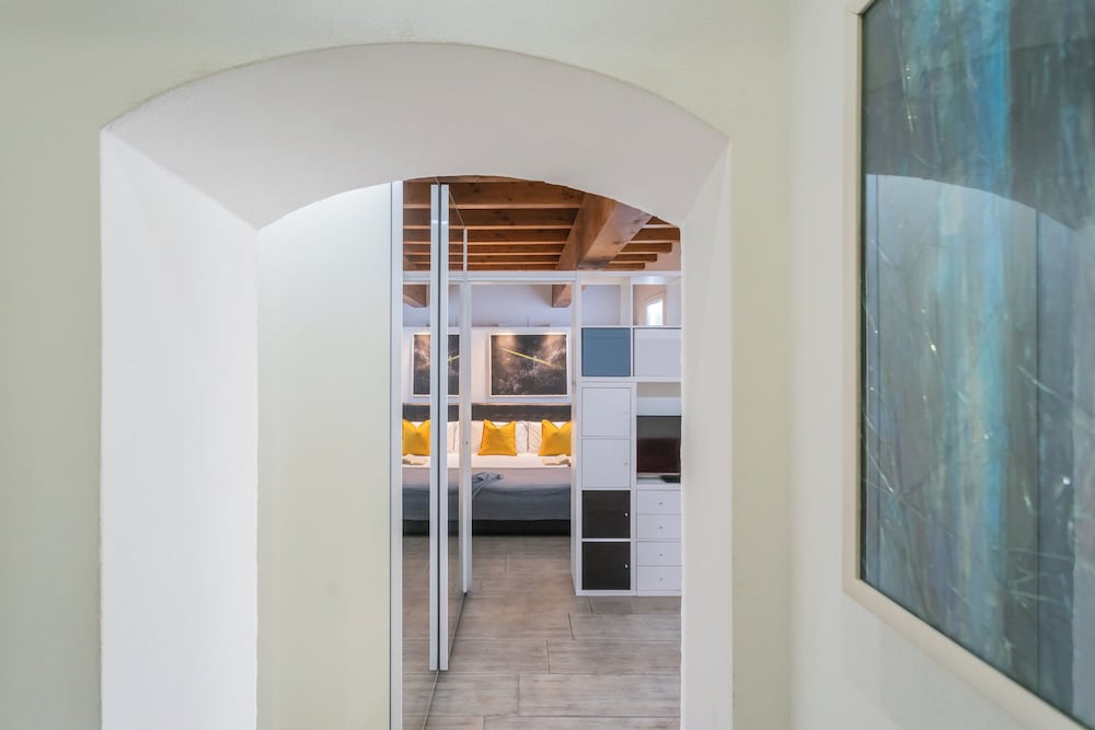 Domus in Como by Rent all Como
