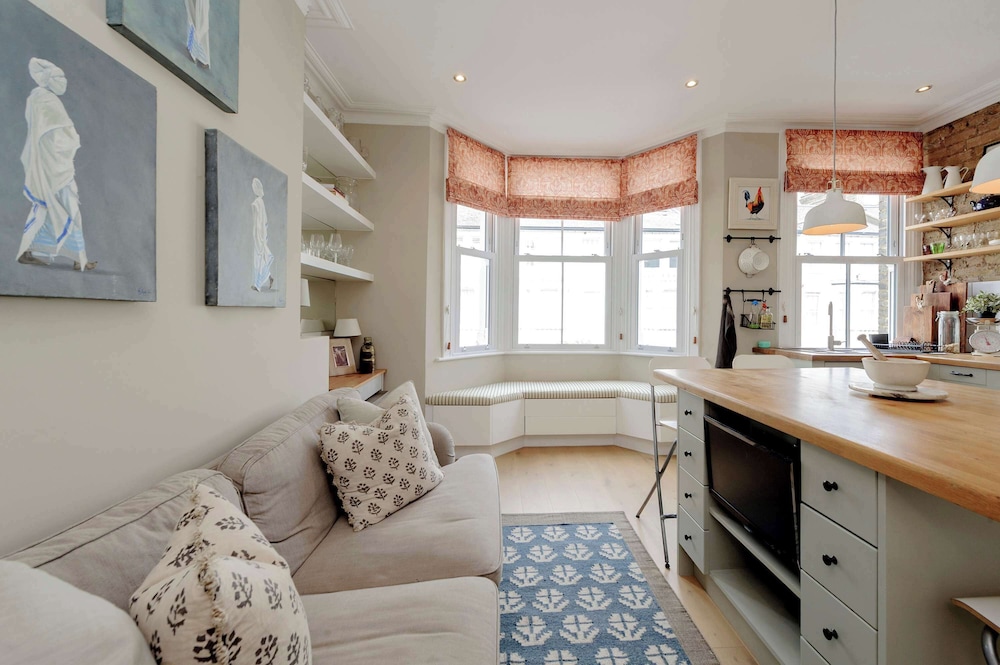 Stunning 2-bedroom Flat in Fulham