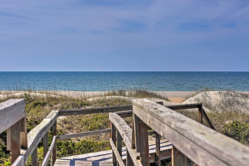 Walk to Beach: Ocean-view Atlantic Beach Condo! view 5
