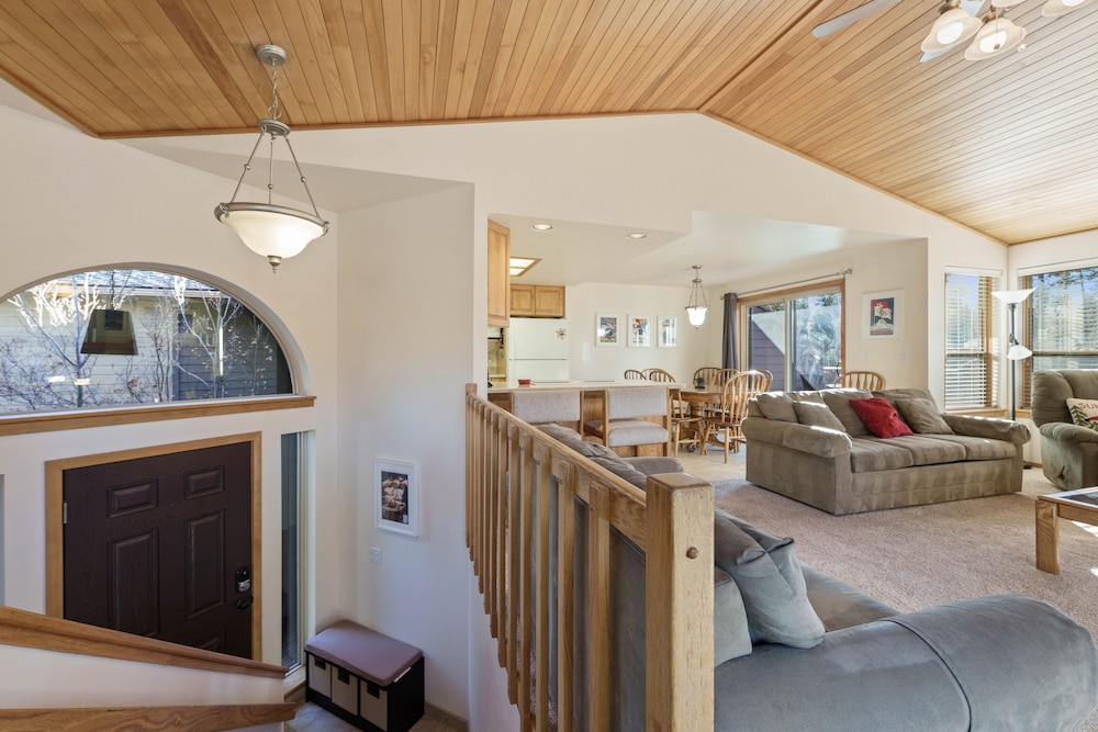 Fairway Village 8 3 Bedroom Condo
