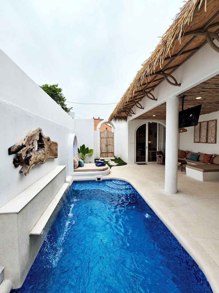 Villa KYRA ULuwatu