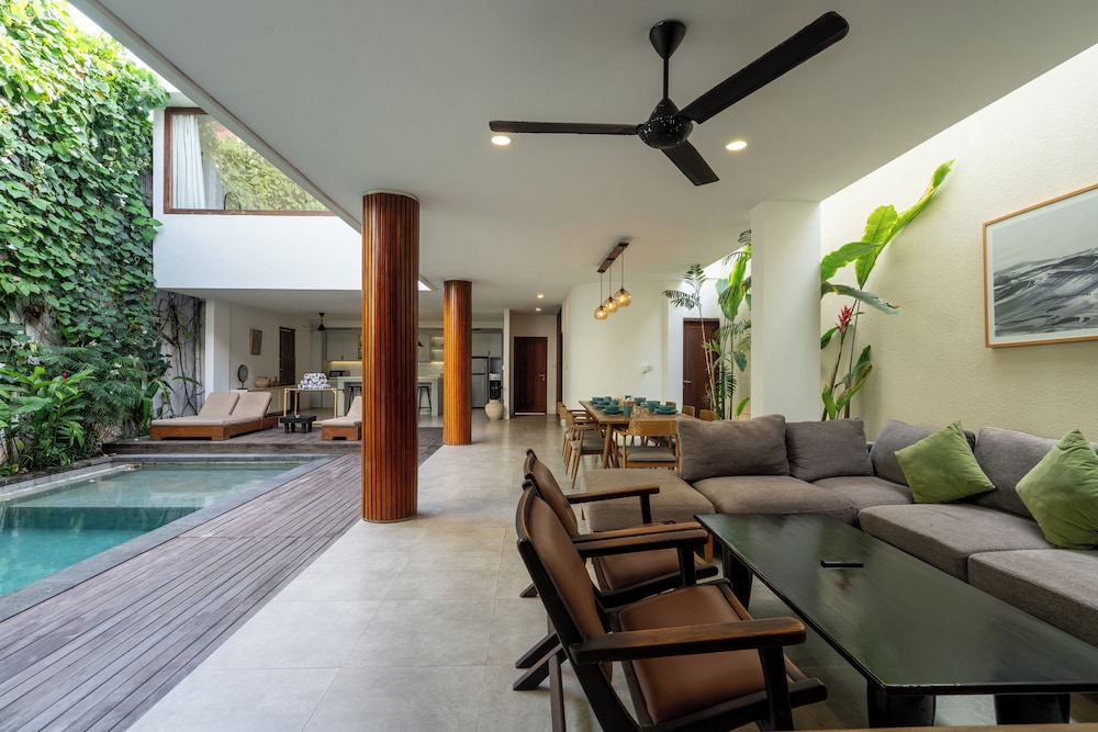 Green Moon Villa by Betterplace