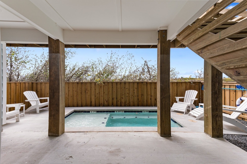 Palm Beach! Private Pool - Boardwalk - Game Room!