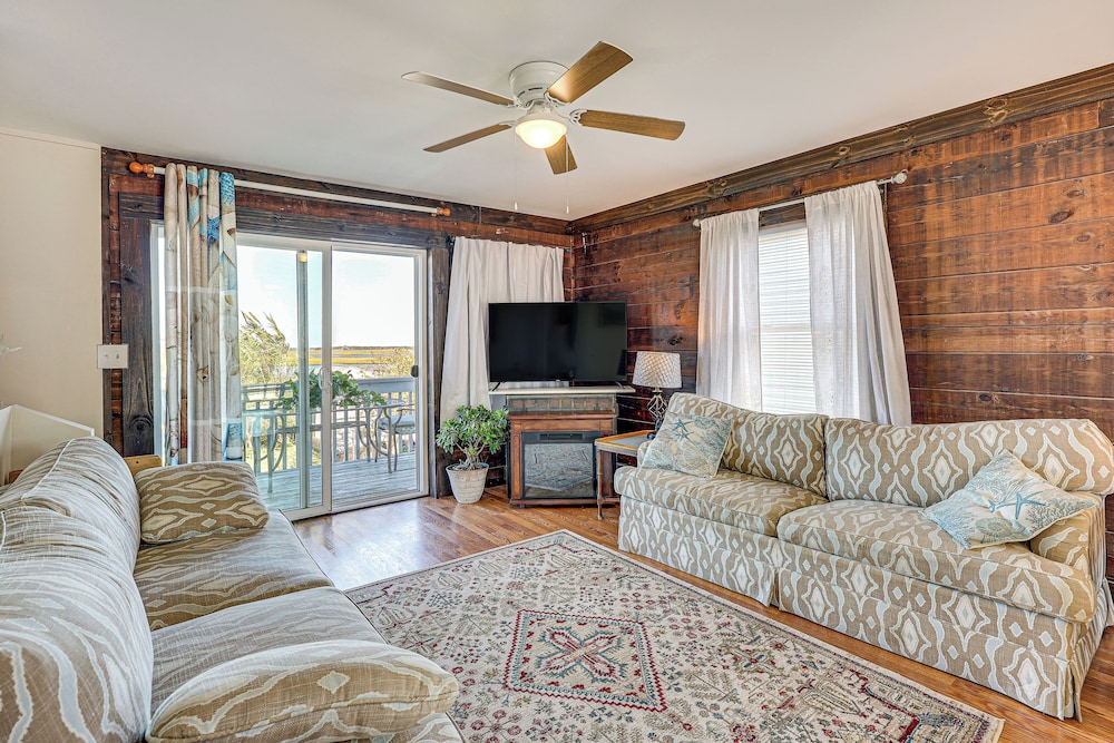 Walk to Beach: Duplex in North Topsail Beach!