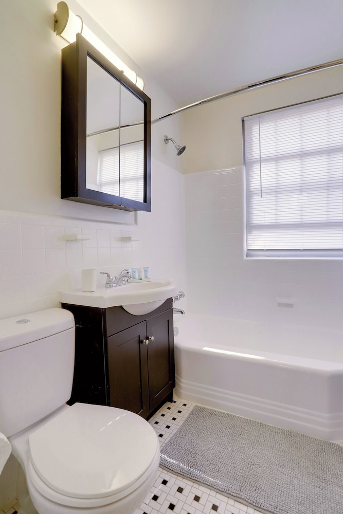 Stylish Corporate Stay in Alexandria