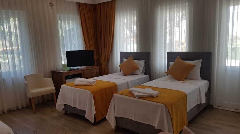 Infinity Ruby Hotel - Image 56