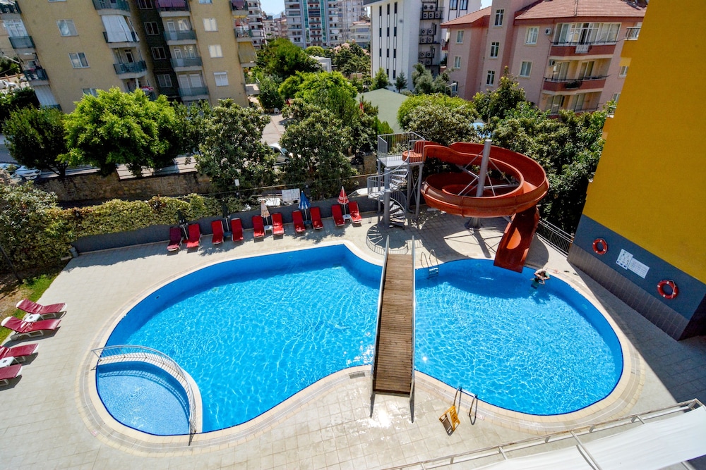 Rose Garden Apart Hotel - Image 11