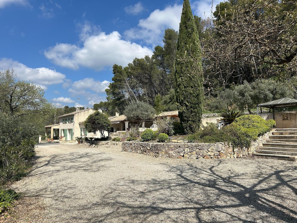 Villa in Provence With Private Pool