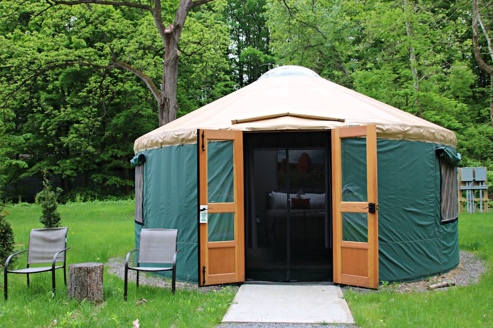 Plum Point Lodge