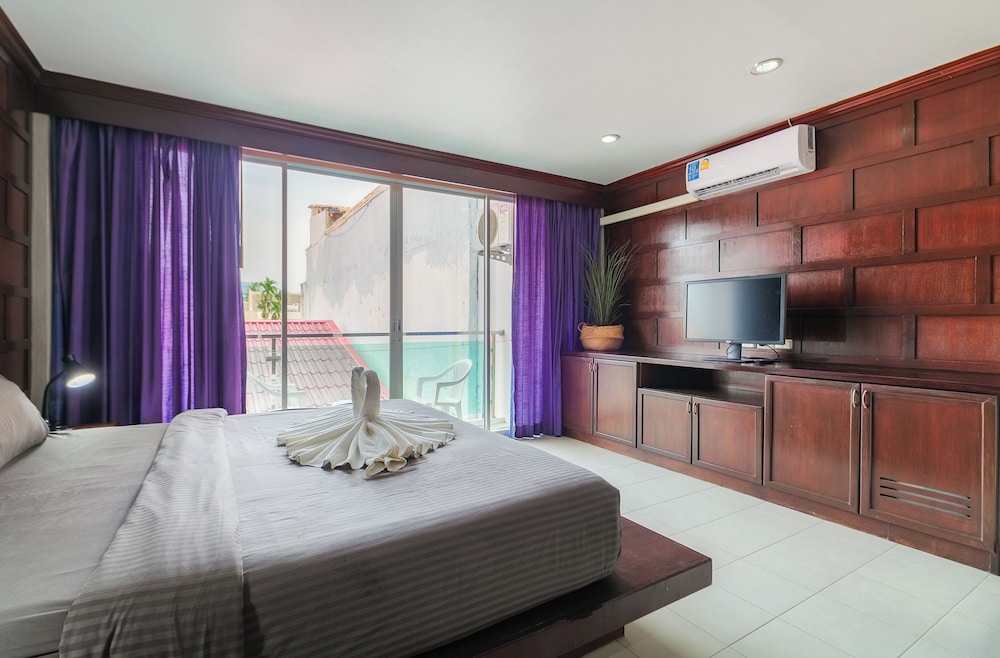 EBS Hostel Phuket