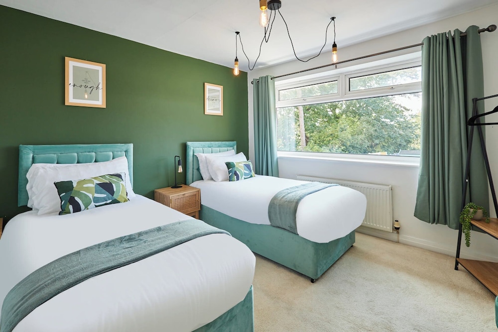 Host Stay Greenway House view 3