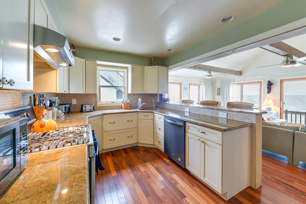 Delaware Bay & Sunset Views: Cape May Cottage view 2