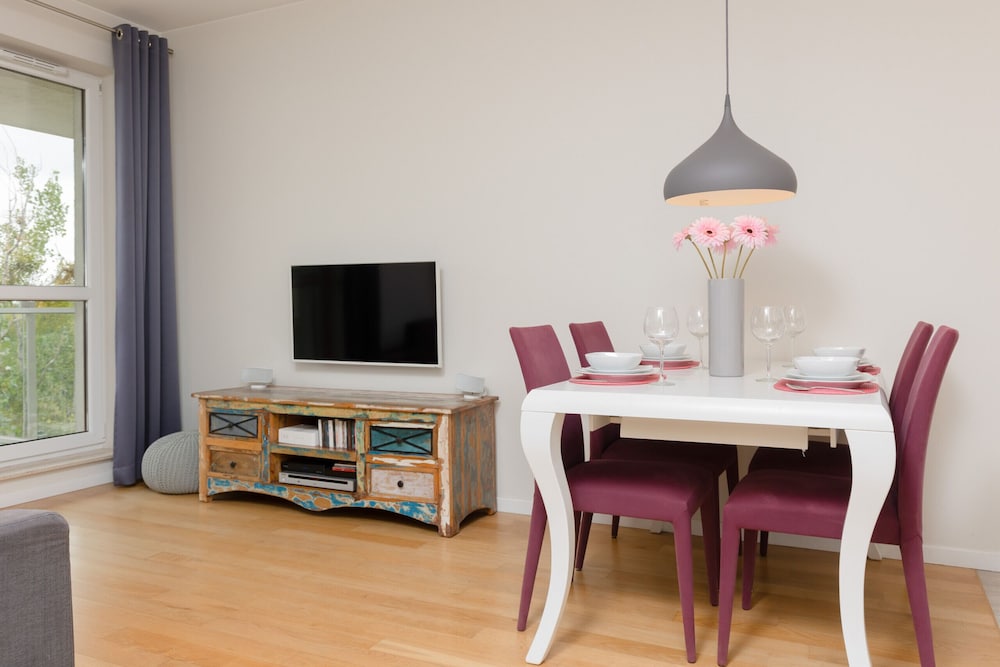 Apartment With Balcony Wolska by Renters view 3
