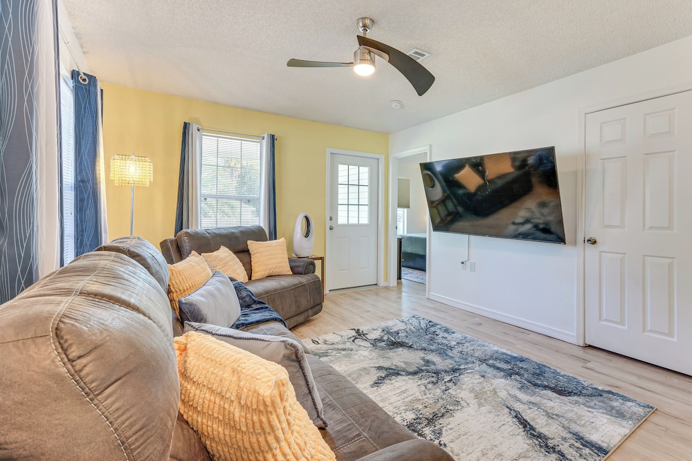 3 Mi to Beach: Quiet Gulf Breeze Gem Near Dtwn