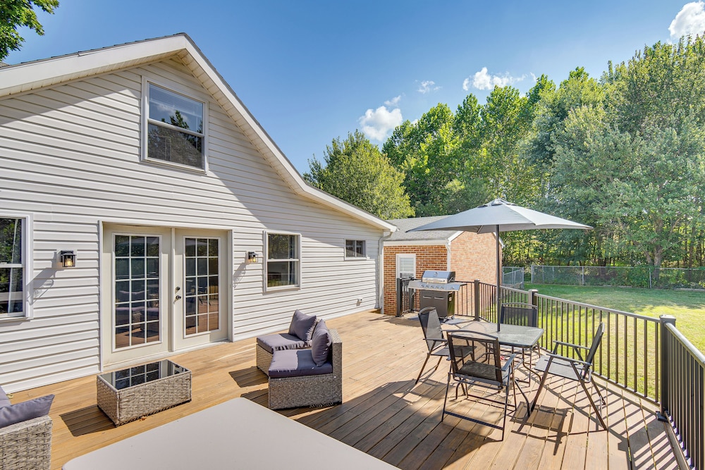 York Farmhouse Hideaway Near Lake Redman