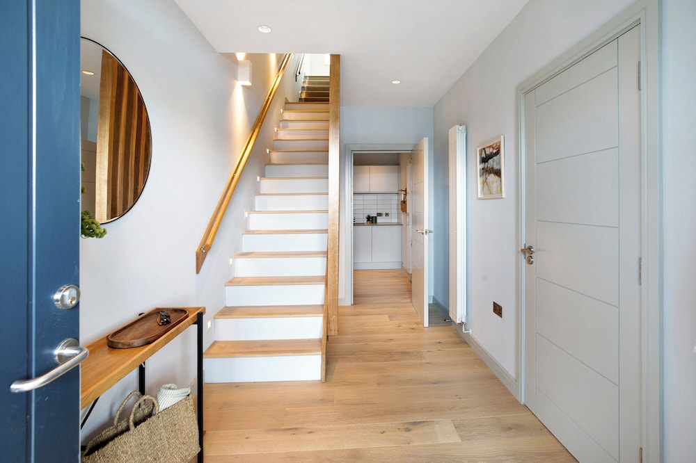Bovisand Harbour by Smart Welcomes