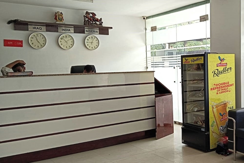 Lobby & Reception