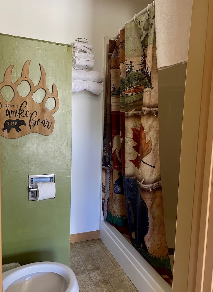 Moosehead Lodge & Cabins