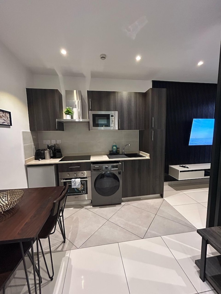 EBS LEGEND ONE BEDROOM DUPLUX embassy