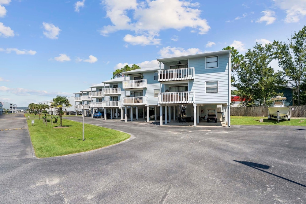 Bayview 59