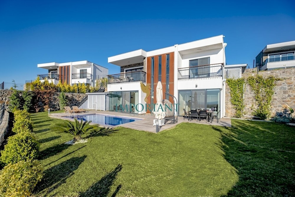 Farilya Villas by Important Group Travel