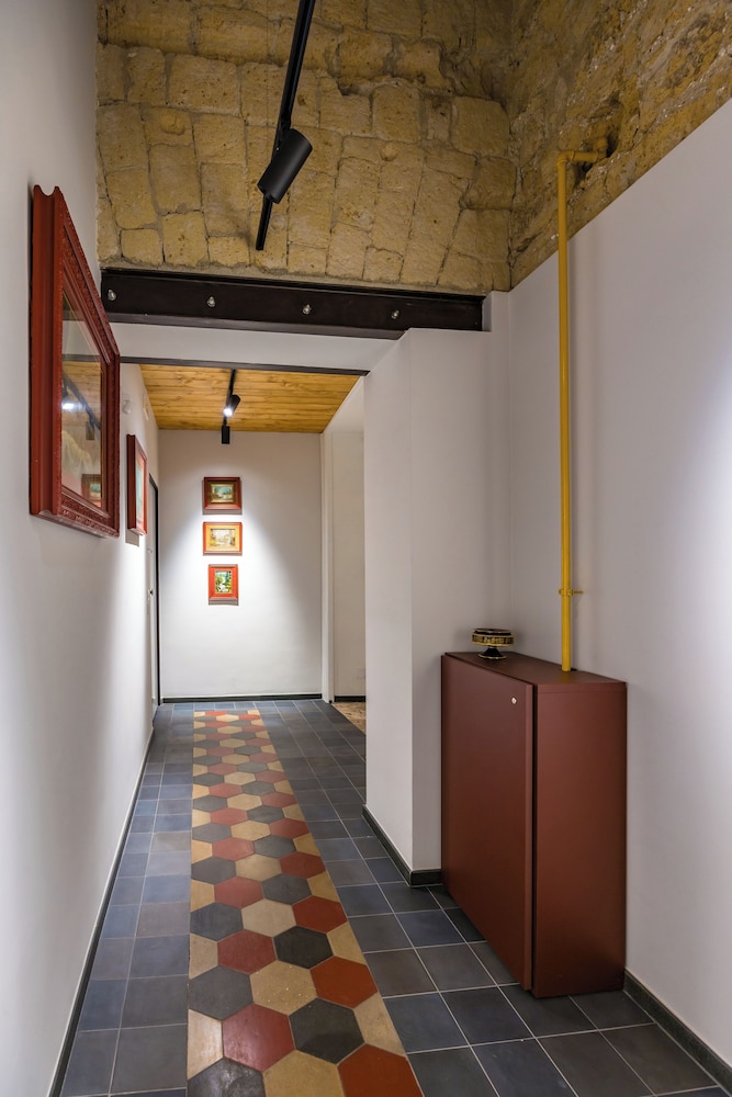 La Pinacoteca Aparthotel by NapoliApartments