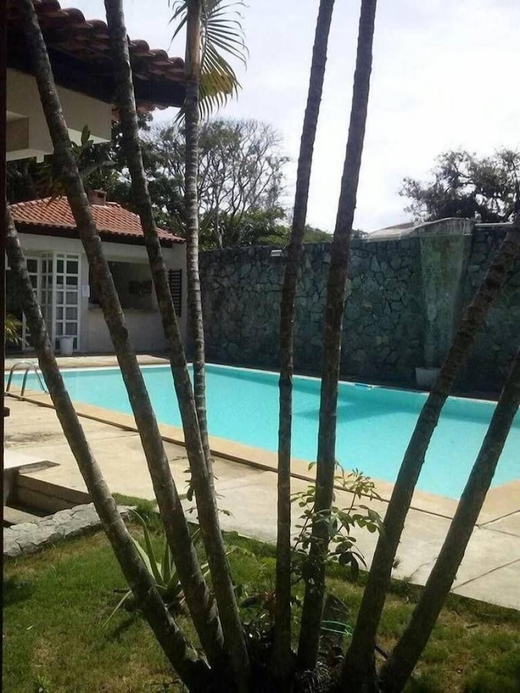 Pousada Nossa Casa Itauna Beach