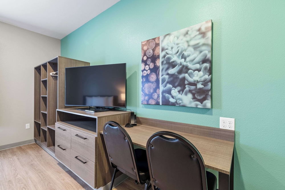 ECHO Suites Extended Stay by Wyndham Dallas Plano/Richardson
